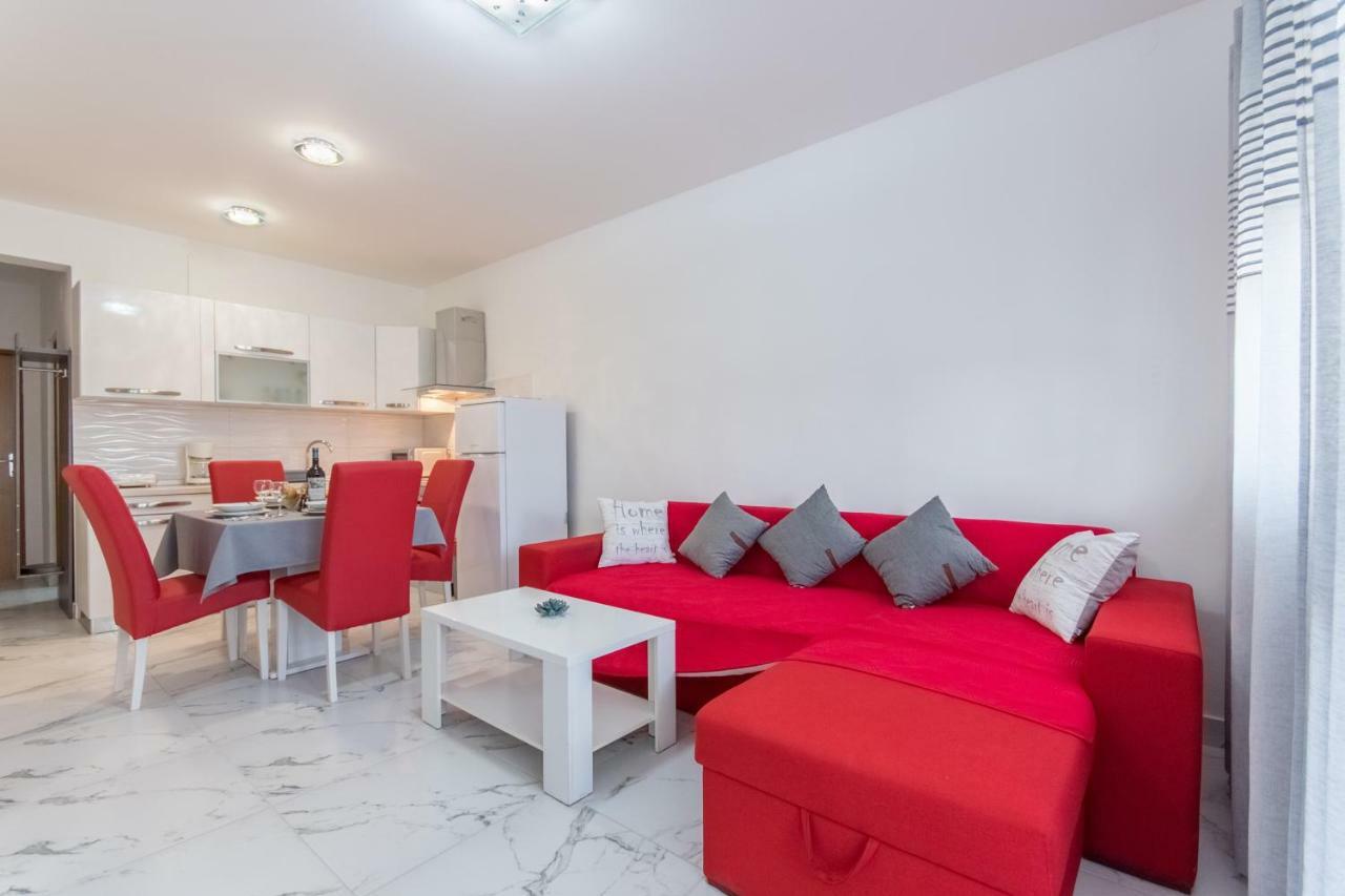 Apartment Alice พูลา ภายนอก รูปภาพ
